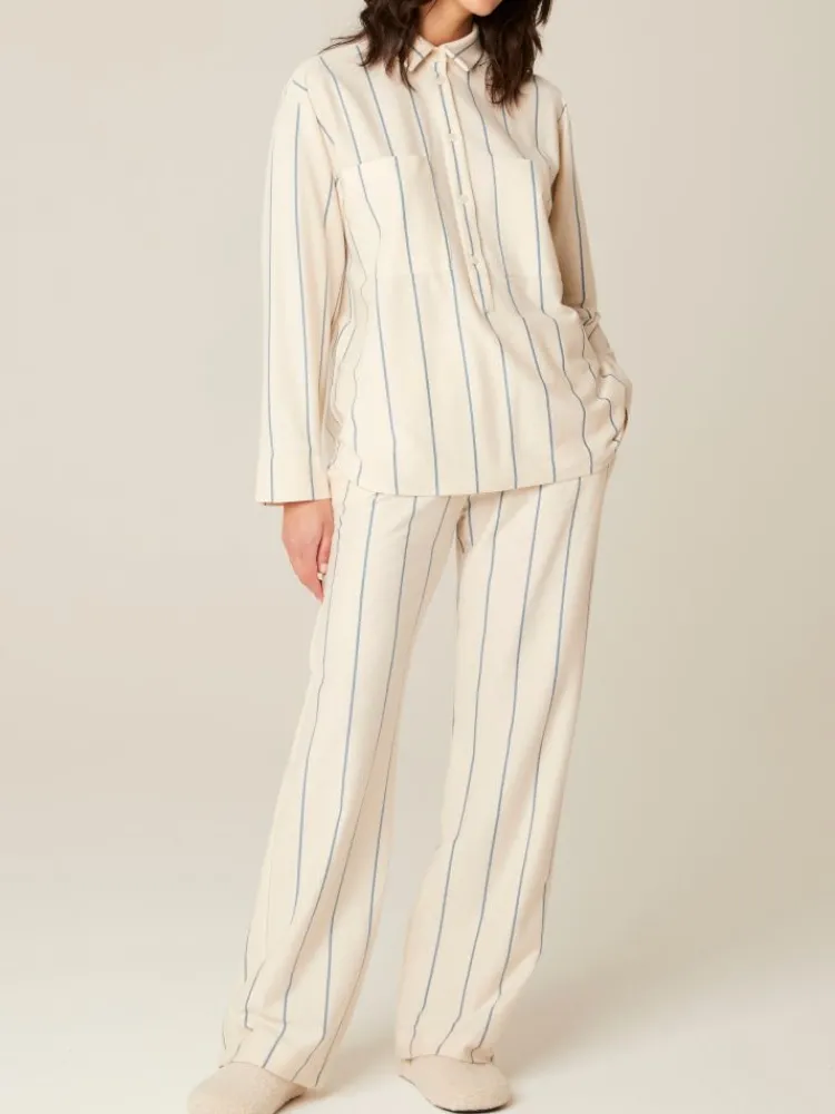 Lounge-Wear^Pluto 100% Baumwolle Pyjama CARELA beige blau-gestreift von beige mit blauen Streifen