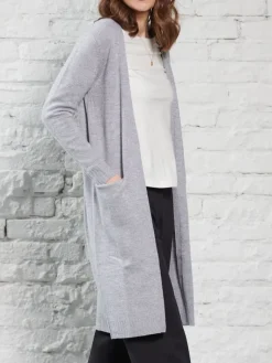 Lounge-Wear|Strickjacken & -Mäntel^Kokon Zwo 100% Merinowolle kbT Feinstrick Long-Strickjacke grau von hellgrau meliert
