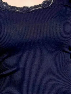 Tops Mit Spitze|Camisole (Breite Träger)^Kokon Zwo 70% Seide 30% Bio-Baumwolle kbA TRÄGERTOP RIPP