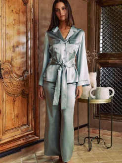 Lounge-Wear|Seidenpyjama^Marjolaine 100% Seide Pyjama SOIE FANTAISIE aus Satin von nebelgrau oder schiefergrau