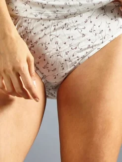 Alle Slips|Mit Jersey & Wirkseide^Kokon Zwo 100% Seide SLIP Veilchen von weiss mit bordeaux oder weiss mit dunkelblau