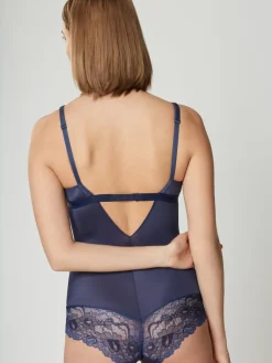 Alle Bodys^Maison Lejaby Body SHADE von beige mit Blumenspitze