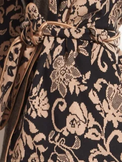 Lounge-Wear|Strickjacken & -Mäntel^Chiara Fiorini Jacke JACQUARD schwarz-zimt von schwarz mit zimt-beige