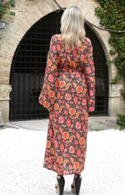 Morgenmantel Lang|Morgenmantel Mit Seide^Laetitia Beachwear Kimono mit Seide AURORA schwarz-rot von schwarz-rot mit Häkel Applikationen