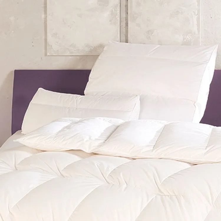 Feder- & Daunenkissen^Hu00e4ussling Kopfkissen Body Perfect MULTI HIGH hoch von Häussling weiß