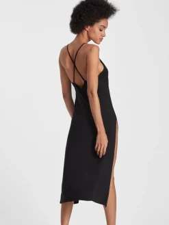 Edle Nachthemden|Alle Negligés^Aubade Langes Negligé LAZY DAYS mit Modal und Seide von schwarz und smaragdgrün