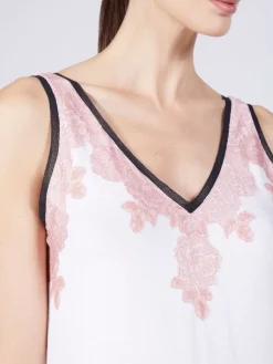 Edle Nachthemden|Alle Negligés^Verdiani LAST PIECE Modal Neglige mit Spitze lang ANGEL zart-rosé Größe 42 von zartrose mit rosa Spitze und schwarzem Tüll
