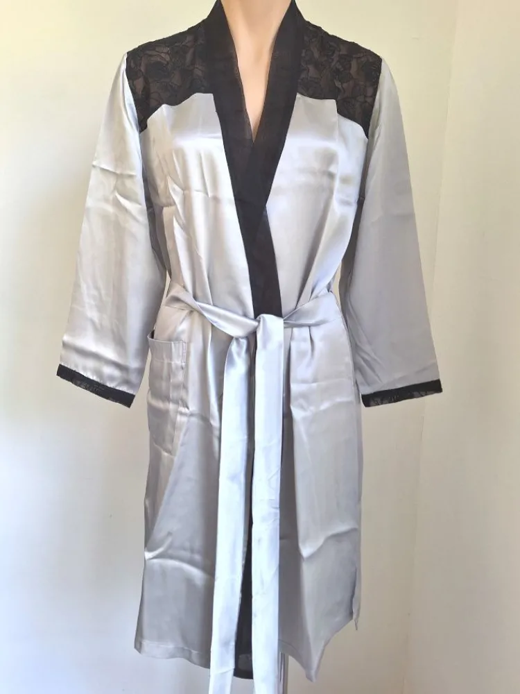 Morgenmantel Kurz|Morgenmantel Aus Satin^Gattina LAST PIECE Morgenmantel VANCOUVER Dessous Seide mit Spitze Größe 36 silber mit schwarz