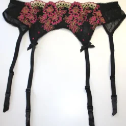 Alle Strapse^Millesia LAST PIECE Strapsgürtel aus Spitze NEW DIAMOND von Größe 40 schwarz/pink