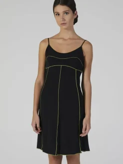 Edle Nachthemden^Verdiani Modal Nachthemd kurz schwarz-kiwigrün von schwarz mit grünen Ziernähten