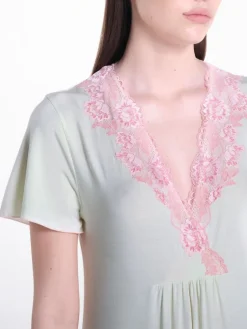Edle Nachthemden^Verdiani Modal Nachtkleid wadenlang GERMOGLIO No. 1 zartgrün von zartgrün mit rosa Spitze
