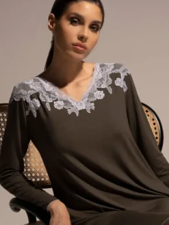 Edle Nachthemden^Verdiani Modal Nachtshirt MIRABELLA oliv von olivgrün