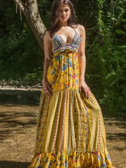 Strandkleider & Sommerkleider|Kleider^Laetitia Beachwear Neckholder Sommerkleid mit Seide ADELIA gelb von gelb-bunt mit Häkel Applikationen