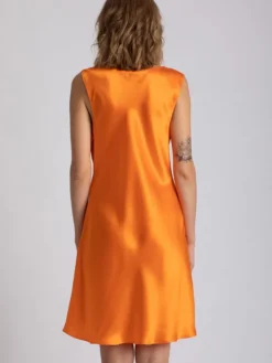 Kleider|Seidenneglige^Vivis Seide Nachthemd LESLIE mandarine orange von mandarine orange mit cremeweißer Spitze