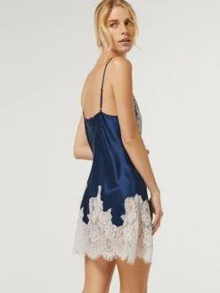 Alle Negligés|Seidenneglige^Vivis Seide Neglige LILLIAN elegant von