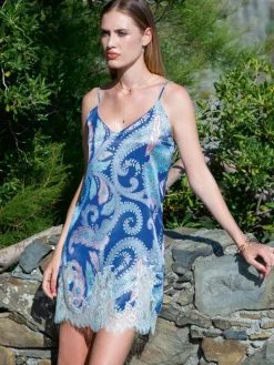 Alle Negligés|Seidenneglige^Chiara Fiorini Seide Neglige SUMMER PAISLEY von malve lila oder blau