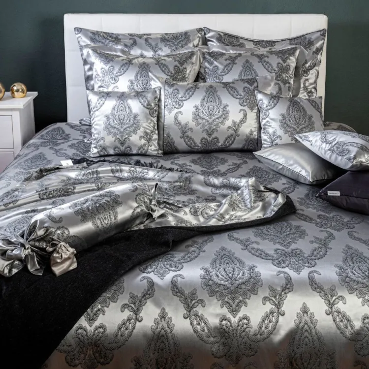 Seidenbettwäsche^Plauener Seidenweberei Seidenbettwäsche AVIANO BLACK silbrig-schwarz Seidenweber Collection schwarz silbern garngefärbt gewebt