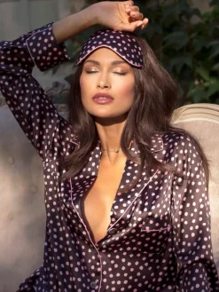 Lounge-Wear|Seidenpyjama^Marjolaine Seidenpyjama MITZI schoko-rosa von braun rosa gepunktet mit rosa biese