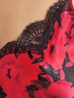 Tops Mit Spitze|Spaghettiträger Tops^Aubade Seiden-Top TOI MON AMOUR rot-schwarz von rotes Blumenmuster mit schwarz