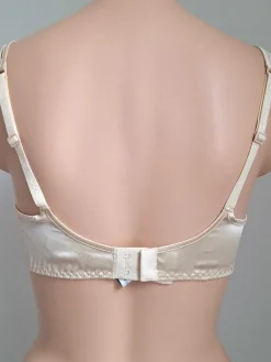Alle Bhs^Cotton Club Soft-Cup BH NAZIMA von mit Seide