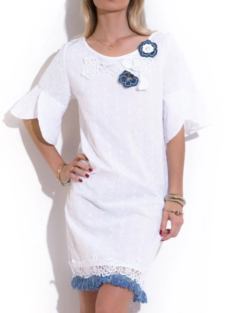 Strandkleider & Sommerkleider|Kaftan, Tunika & Pareo^Chiara Fiorini Sommerkleid mit Lochstickerei FIORI von weiß mit blau und bestickt