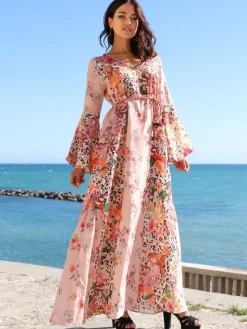 Strandkleider & Sommerkleider|Kleider^Laetitia Beachwear Strandkleid mit Seide FANTASIA ROSA von rosa-apricot mit Häkel Applikationen