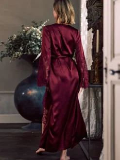 Morgenmantel Lang|Morgenmantel Mit Spitze^Marjolaine Stretchseide Morgenmantel RUBY von in creme oder weinrot