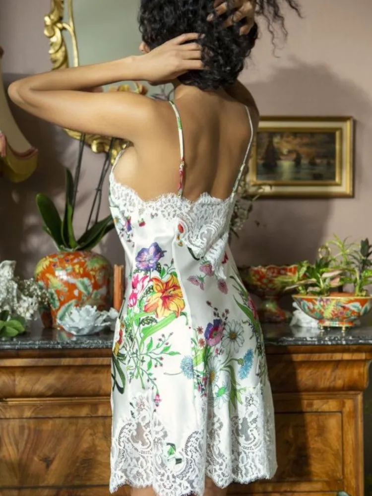 Alle Negligés|Seidenneglige^Marjolaine Stretchseide Neglige OMERINE Blumenmuster von cremeweiß mit Blumenmuster und mit Spitze