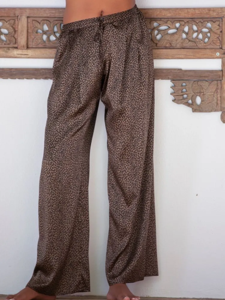 Lounge-Wear|Seidenpyjama^Marjolaine Stretchseide Pyjamahose OMAYA Panthermuster von