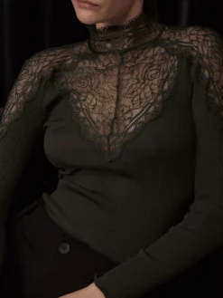 Shirt Mit Spitze|Langarm^Oscalito Wolle-Seide Langarmshirt mit floraler Spitze von in moosgrün